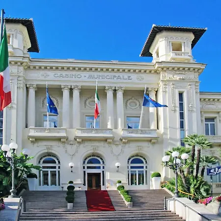Апартаменты La Perla Di Acquamarina Санремо
